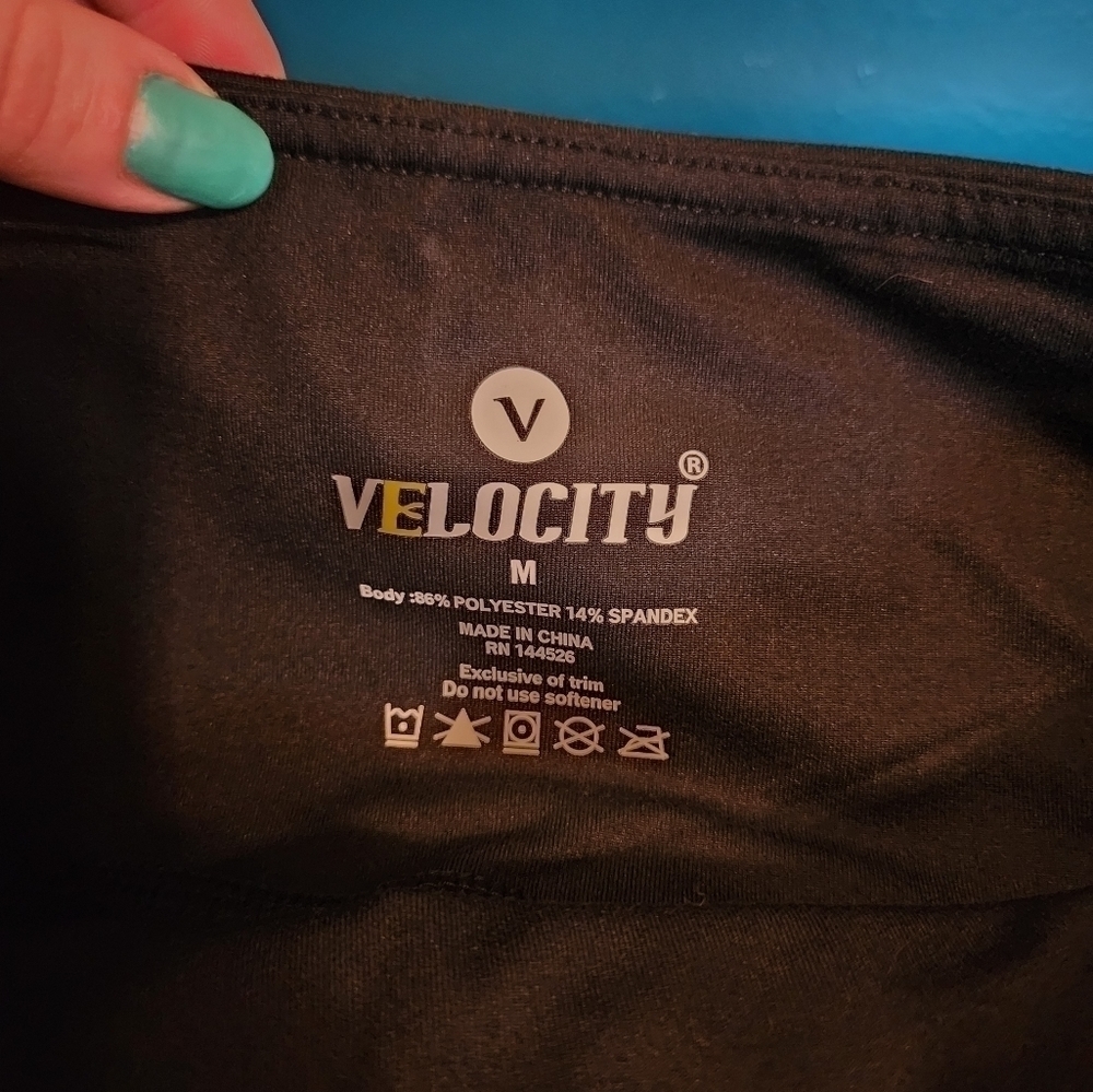 ATHLETIC capri pants bundle​ - Picture 5 of 10